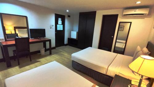 room detail thumbnail 0