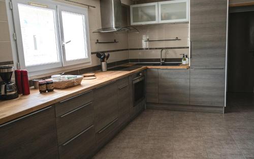 Retrouvailles de famille et amis 3 étoiles (Retrouvailles de famille et amis 3 etoiles) in 弗爾芒通