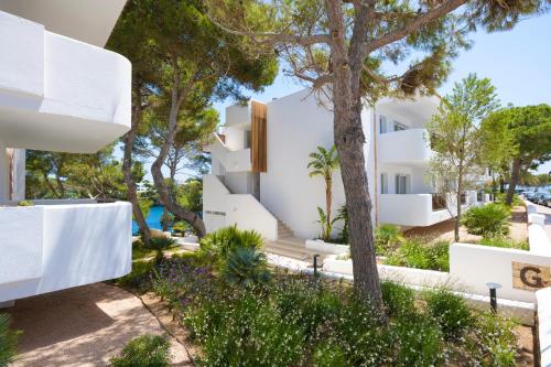 Inturotel Cala Azul - image 14