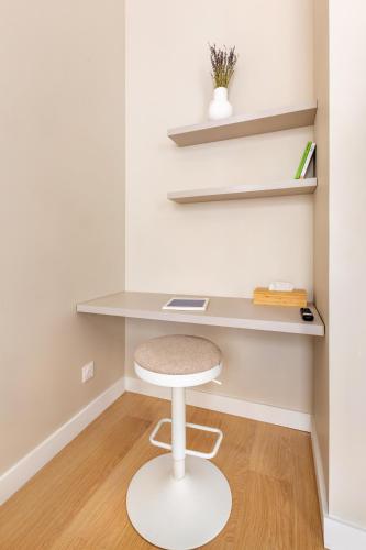 One-Bedroom Superior Apartment image 4