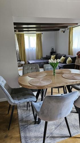 Bran Place La Odaie in ซิมอน