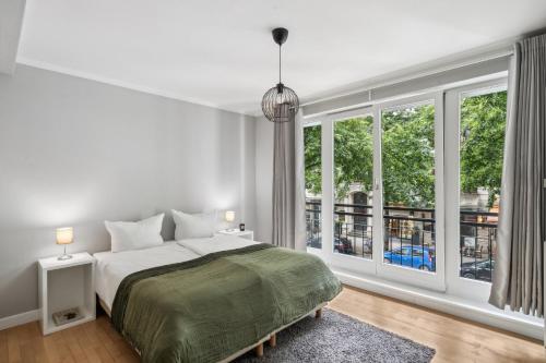 Three-Bedroom Standard Apartment image 6