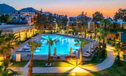 Swimming pool, Suum Bodrum Hotel & Beach - Adult Only +16 in Akyarlar