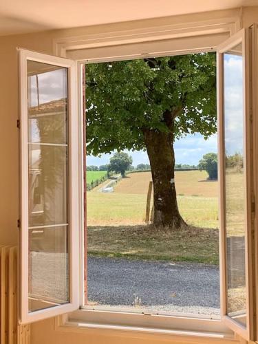 Apkārtne, Comfortable countryside gite access to jacuzzi in Charroux