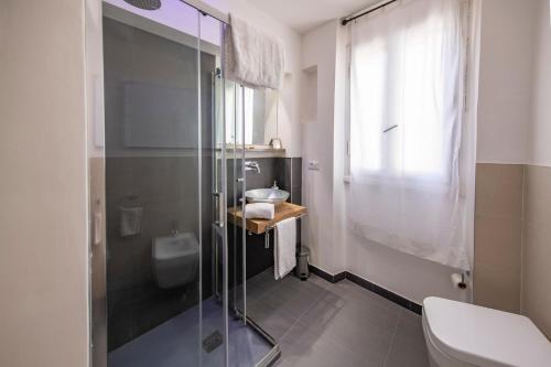 Borgo Santa Croce Apartment by Mamo Florence - image 12