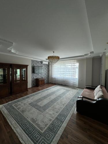 Трехкомнатная просторная квартира 137 кв центре возле ТЦ Infinity Mall, Atyraū (foto 6)
