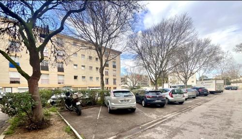 Exterior view, Studio 50m tram parking gratuit 13min gare in Celleneuve