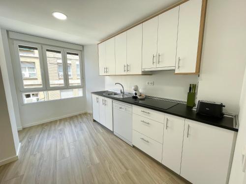 Apartamentos Zaragoza Gran Via 3000 - 사라고사