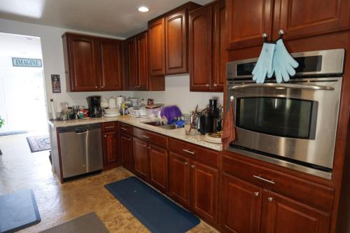 7 bedroom home with fenced yard, Las Vegas (foto 7)