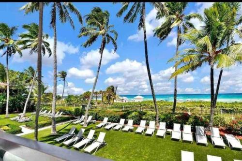 44 Beach access and private pool in Miami Beach, USA