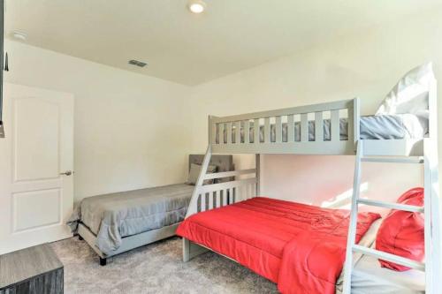 61 Massive 4 bedroom close to the Beach with a pool in Port Saint Lucie, USA