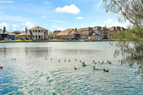 299 Perfect for families in Robstown, USA
