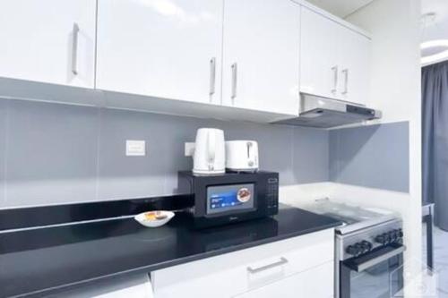Cozy Spacious Studio With Balcony Dubai, Дубай (фото 9)