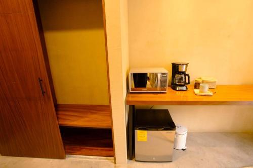 Bright Downtown Studio with Pool Jacuzzi Gym and Parking in Sayulita, Mexico