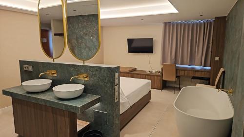 Campanile Hotel Elche - image 9