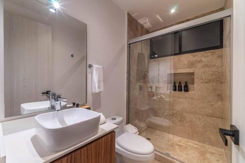 2 BD Suite with Private Balcony, Rooftop Pool, Gym in Tulum, Mexico