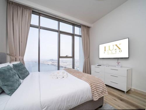 Cosy Modern Waterfront Studio in Maritime City in Dubai Maritime City