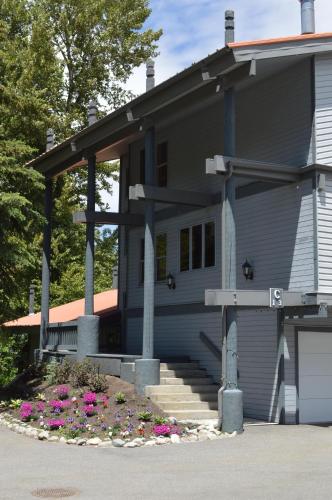 Habitat Condominiums 2000 Walk to Ketchum Town Center - image 11