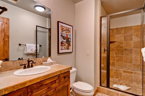 The Timbers Condos Mt View - image 13