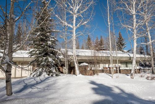 Saddle Road Home in Sun Valley by Alpine Lodging – Sun Valley, ID