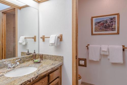 Sunburst Condominiums Elkhorn on Golf Course - image 2