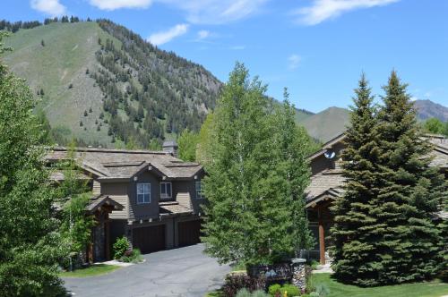 River Ridge Townhomes West Ketchum Walk to Town - image 7