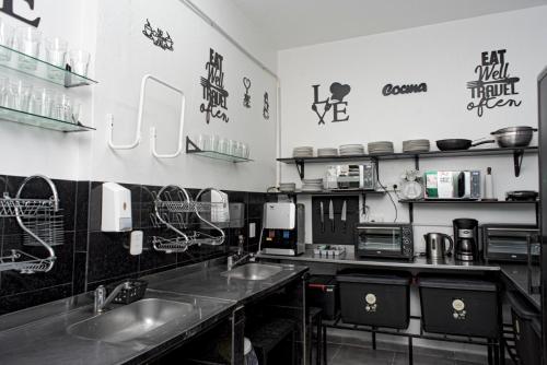 Kitchen, Ph Palermo Hostel in Palermo