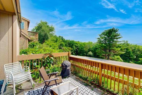 Saltbox 12A in Quechee