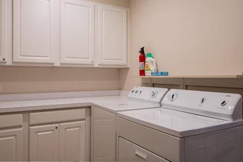 Yeager Townhome Elkhorn - image 2