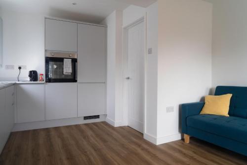 köök, Crossways - a modern two bedroom village apartment close to cheltenham in Eastington