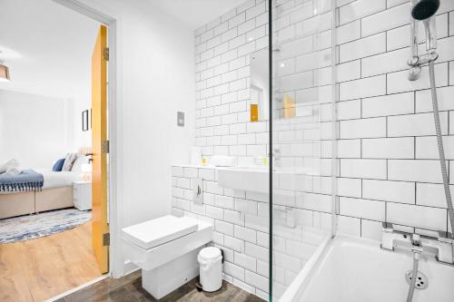 Birmingham City Centre Apartment -Fast Wifi - Netflix - JQ 404H, Birmingham (photo 9)