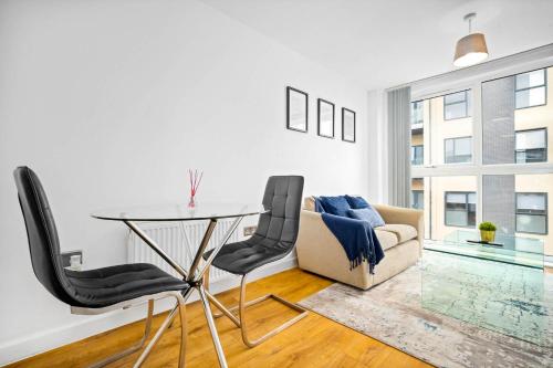 Birmingham City Centre Apartment -Fast Wifi - Netflix - JQ 404H, Birmingham (photo 8)