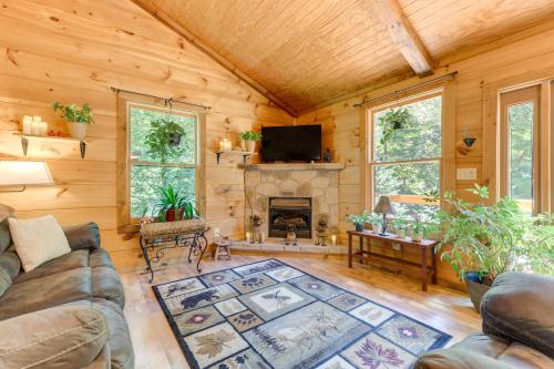 Secluded Cosby Cabin with Wraparound Deck in Cosby, USA
