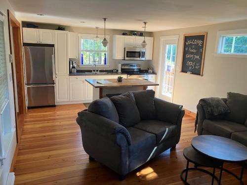 Konyha, Cobble Hill Cottage in Shawnigan Lake (BC)