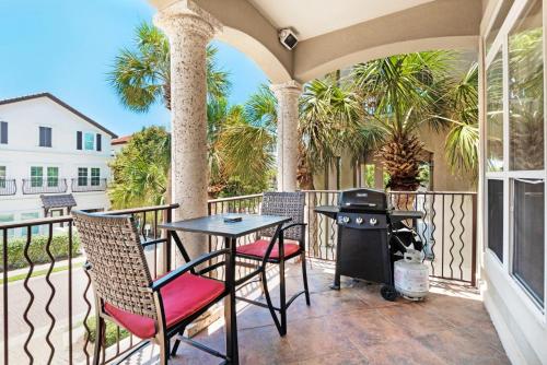 Summer Blast Pet friendly Golf cart INCLUDED – Destin, FL