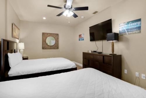 Summer Blast Pet friendly Golf cart INCLUDED – Destin, FL