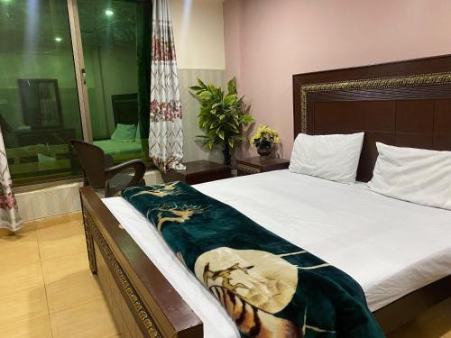 RedApple Hotel & Restaurent Murree - image 8