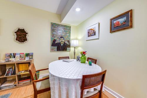 Charming Charlottesville Apt with Outdoor Space! in Charlottesville, USA