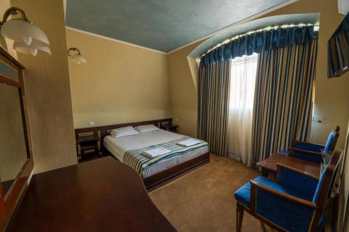 Hotel Lazur - main image