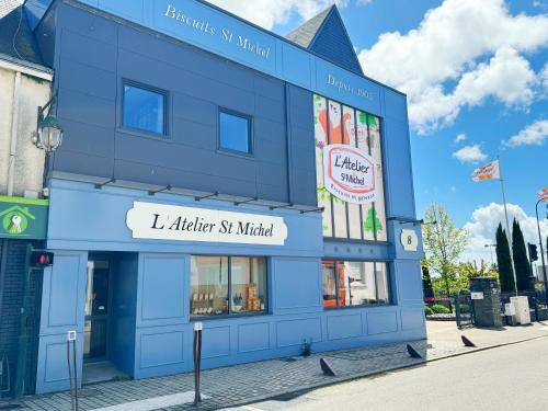 Chez Karine et Rodolphe La Cosy, piscines, plage in Saint Michel Chef Chef