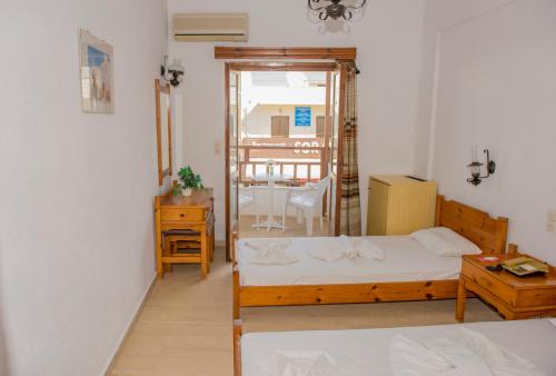 Triple Room image 2