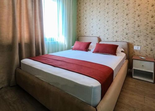 One-Bedroom Apartment image 10