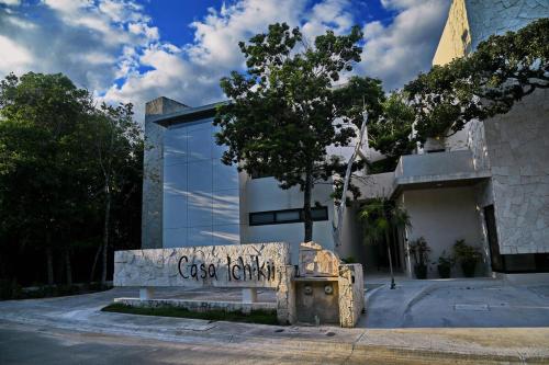 Exclusive 5-br Oasis Golf, Private Pool, Beach! in Akumal, Mexico
