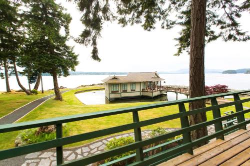 April Point Resort in Quathiaski Cove, Canada