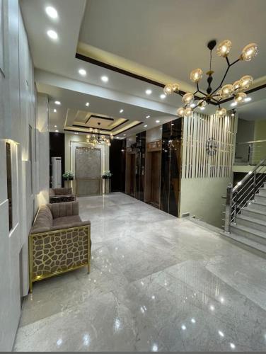 MnM Cozy Retreat in Karachi - image 3