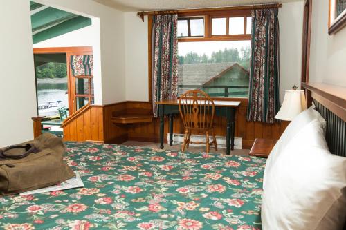 April Point Resort in Quathiaski Cove, Canada
