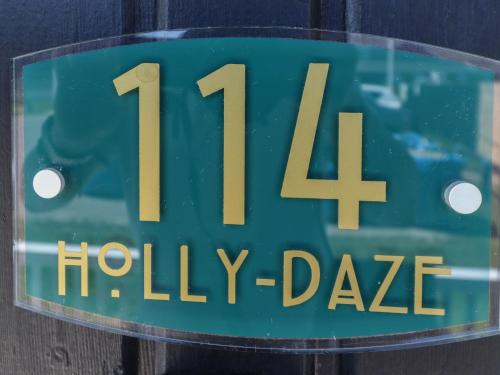 114 Cherry Park - image 4