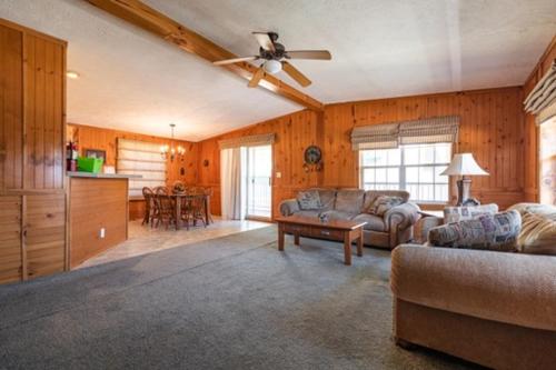 6 Guests 3br, Fully Furnished, On-site Enjoyment in Neillsville, Vereinigte Staaten von Amerika