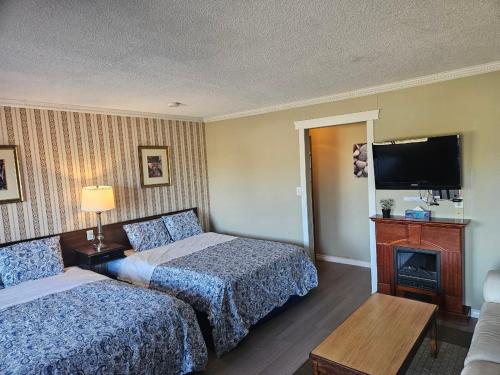 Schooner Motel in Tofino, Canada
