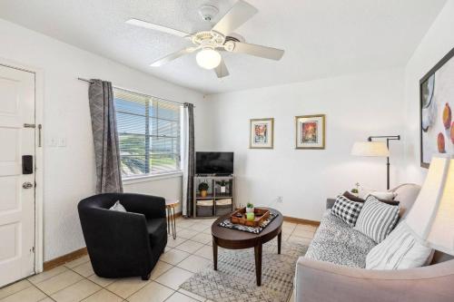 NOLA-steps to Ochsner hospital